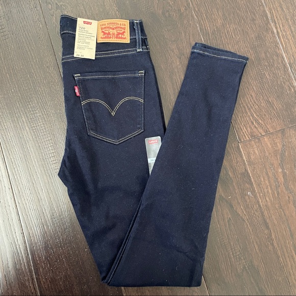 NWT Levi's 720 Dark Indigo High Rise Super Skinny Jeans - Picture 5 of 8
